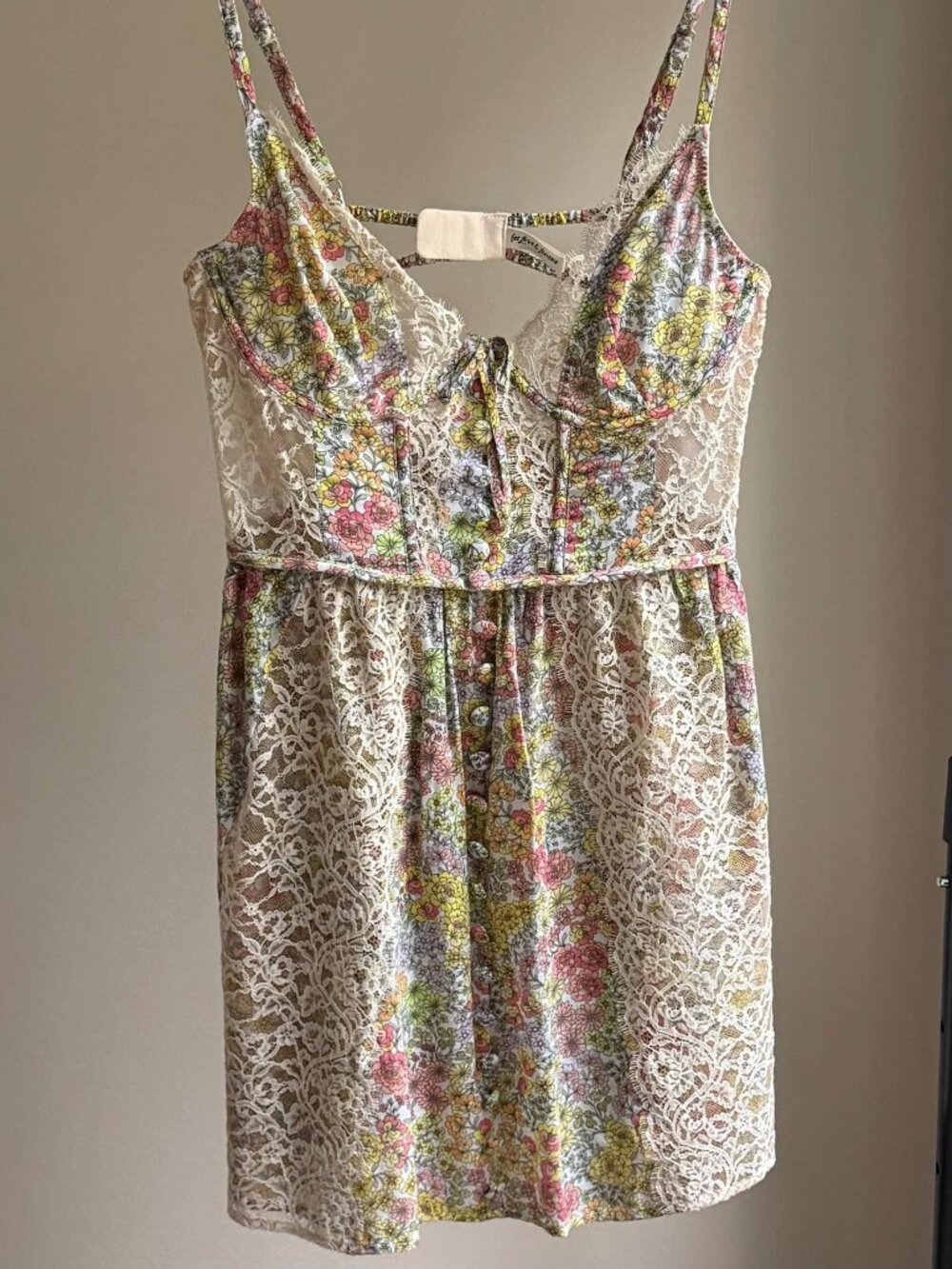 Love and Lemons limited edition coquette Esme ditsy floral mini. Size M